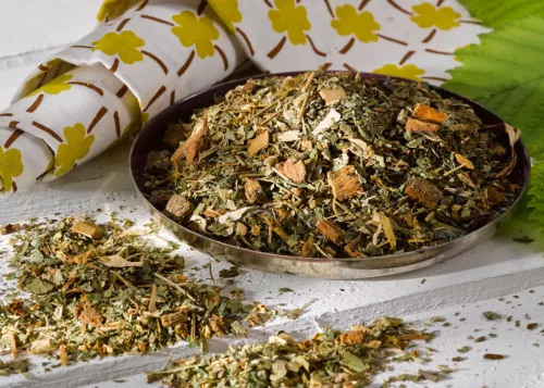 Futter für Pferde, Laub und Rinden, Ergänzungsfutter