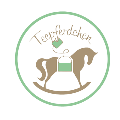 Teepferdchen Logo – Premium Kräutertee für Pferde von OKAPI